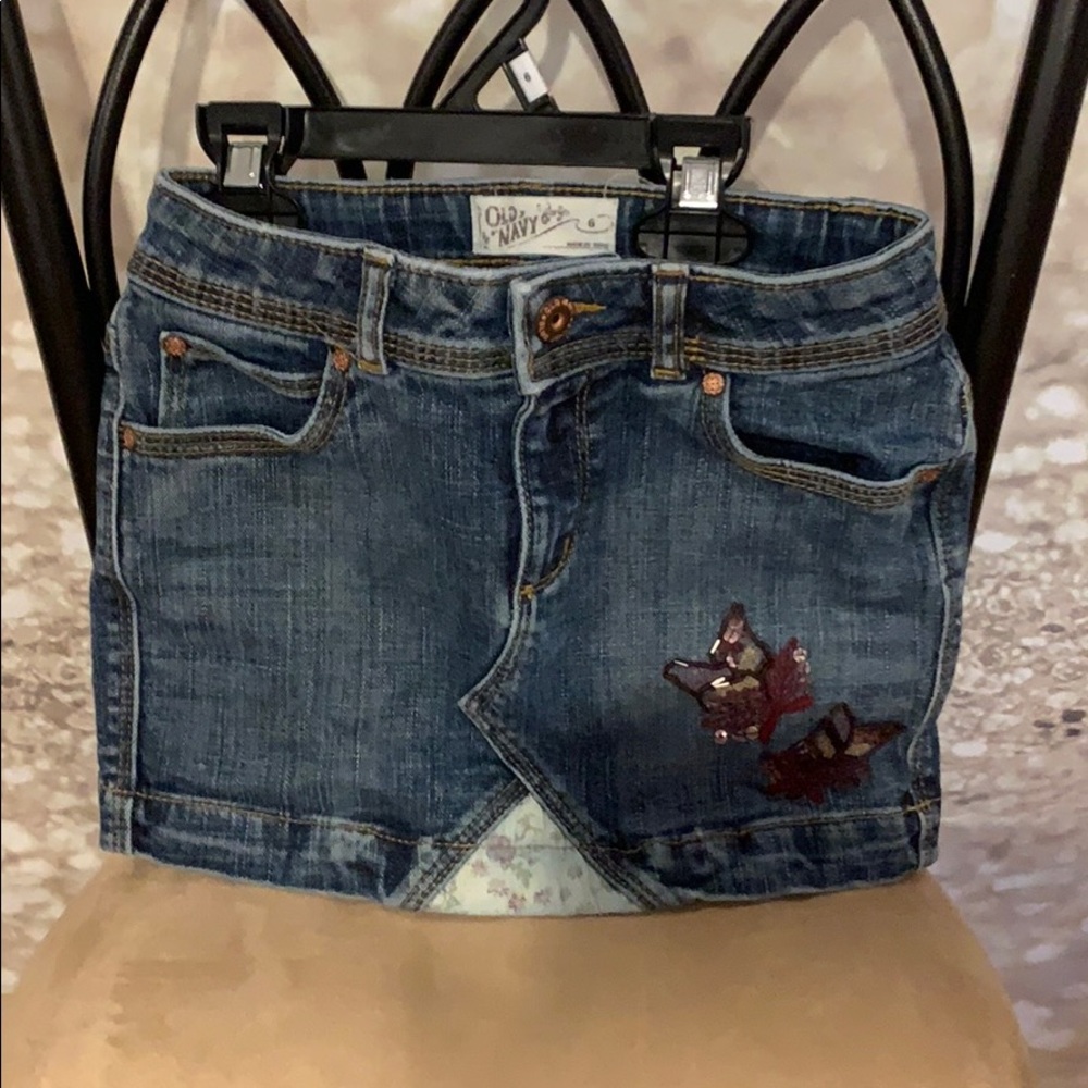 Old Navy girls size 6 skirt
